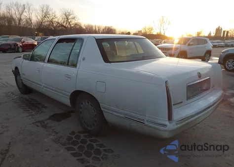 1997 Cadillac Deville Standard z USA, uszkodzony, nr VIN 1G6KD54Y3VU279294